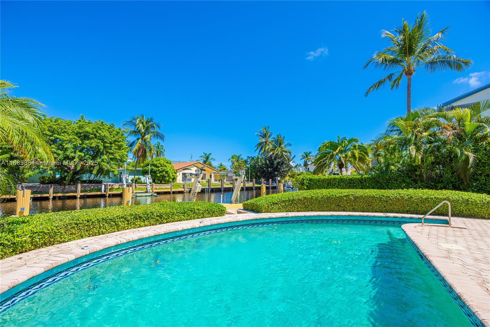 CORAL KEY VILLAS 5TH SEC - Residential Lease