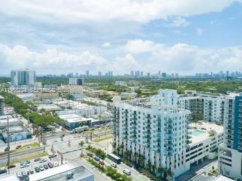 HOLLYWOOD STATION RES CON - Residential