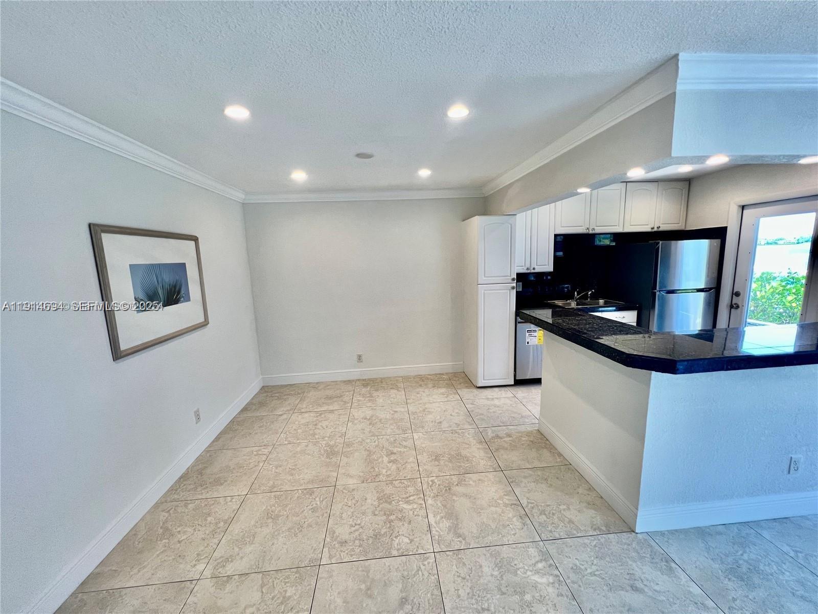 FAIRMONT HOUSE - Residential