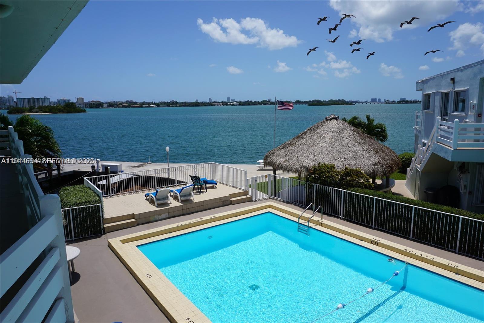 FAIRMONT HOUSE - Residential