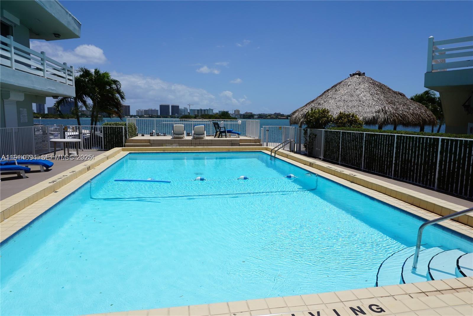 FAIRMONT HOUSE - Residential