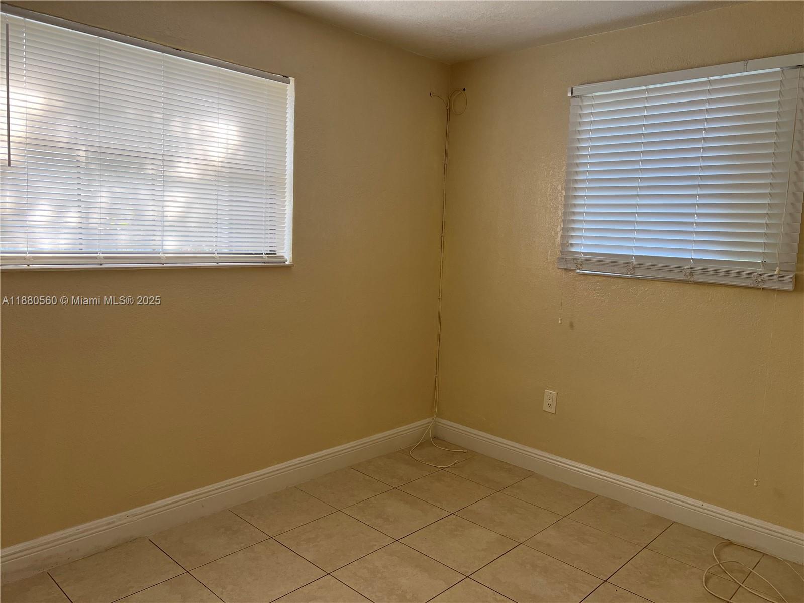 SUNRISE HEIGHTS - Residential Lease