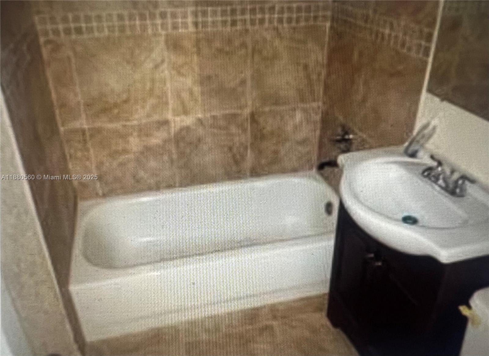 SUNRISE HEIGHTS - Residential Lease