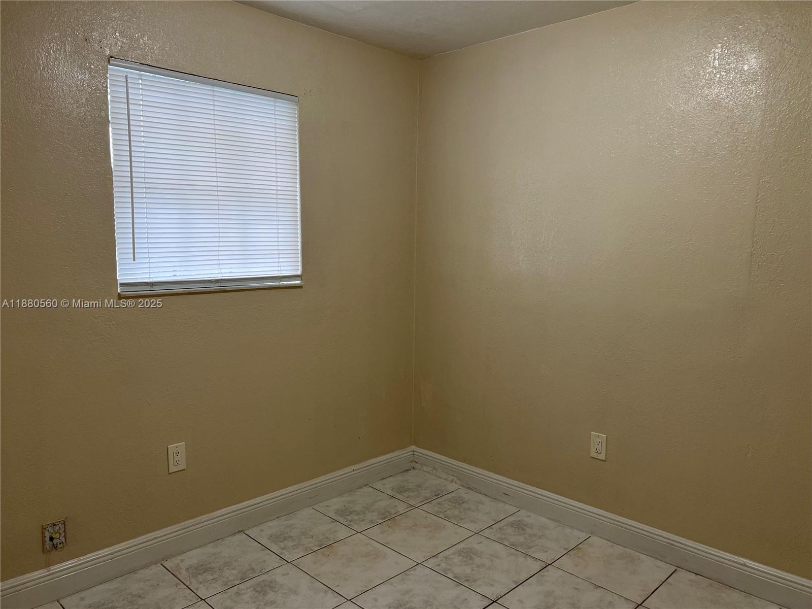 SUNRISE HEIGHTS - Residential Lease