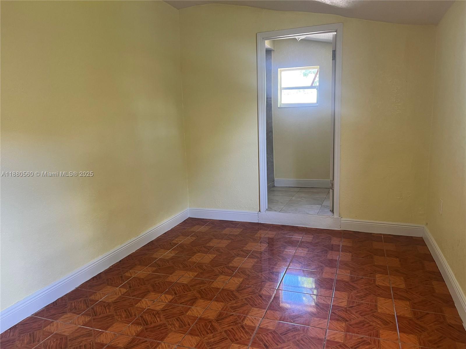 SUNRISE HEIGHTS - Residential Lease