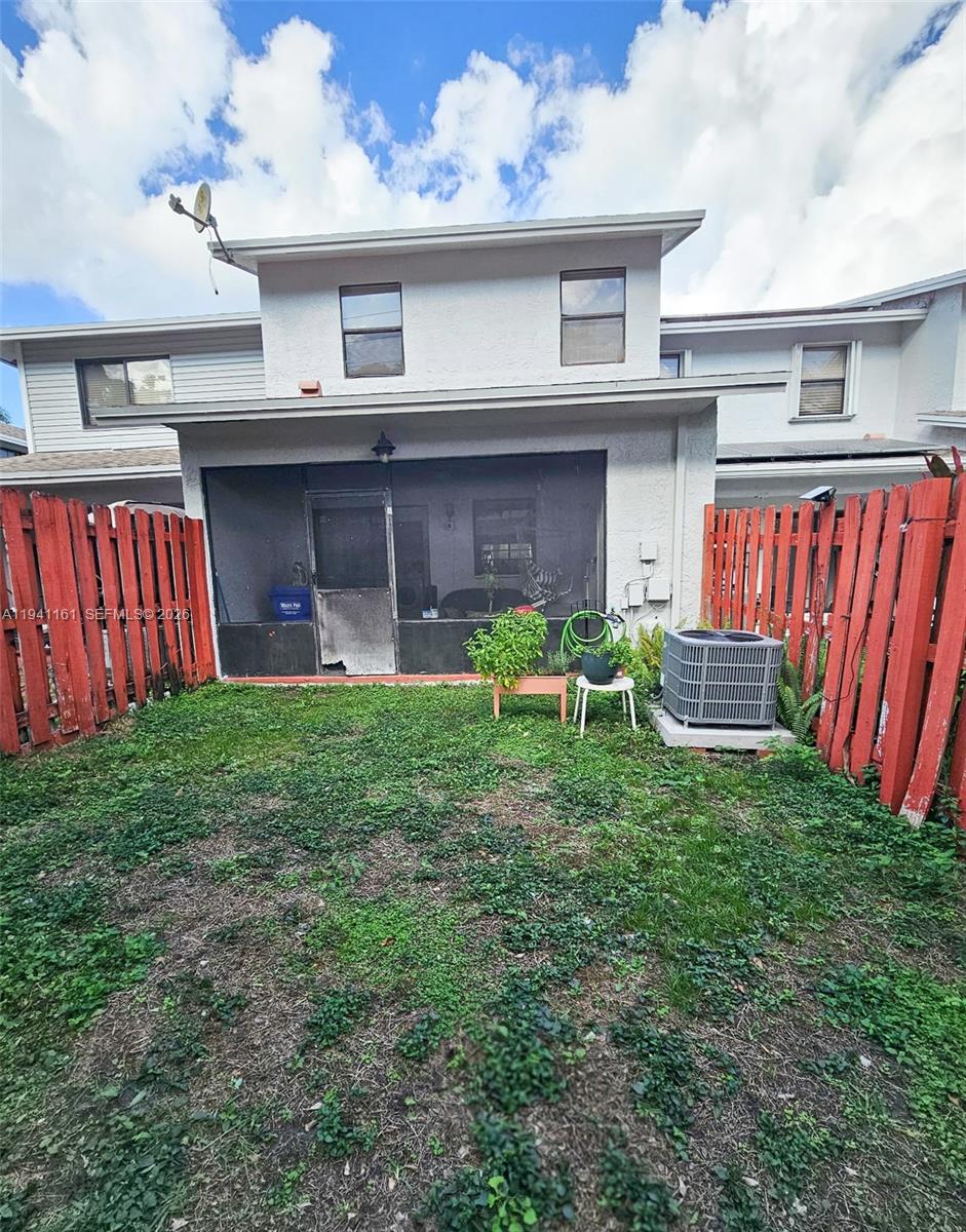 PEMBROKE POINTE SECTION T - Residential