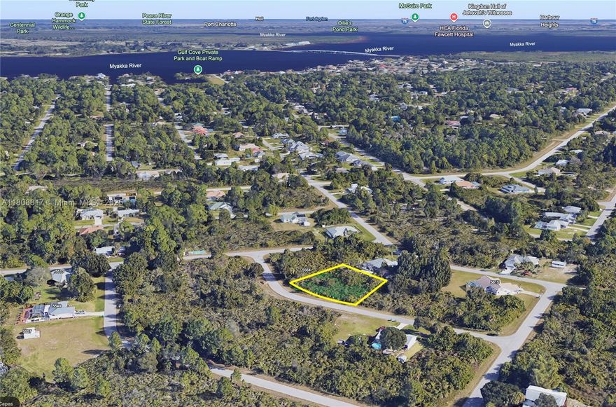 Incredible 15,750 sf lot in Port Charlotte, just minutes from Boca Grande beach, marinas, golf courses, and a private jet airport. Airbnb business is booming! We’ll help you with the construction! What are you waiting for? Contact me now!!