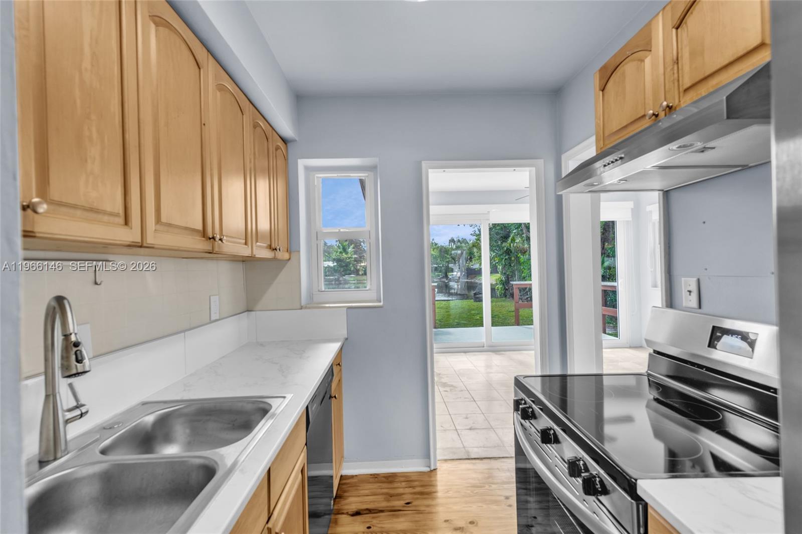 COUNTRY CLUB ESTATES SEC - Residential Lease