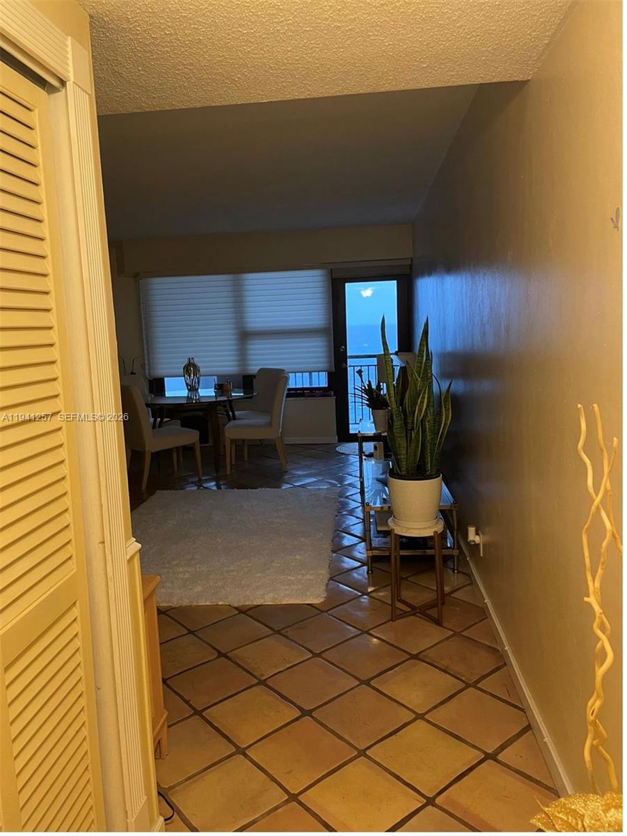 GALT OCEAN CLUB CONDO - Residential Lease