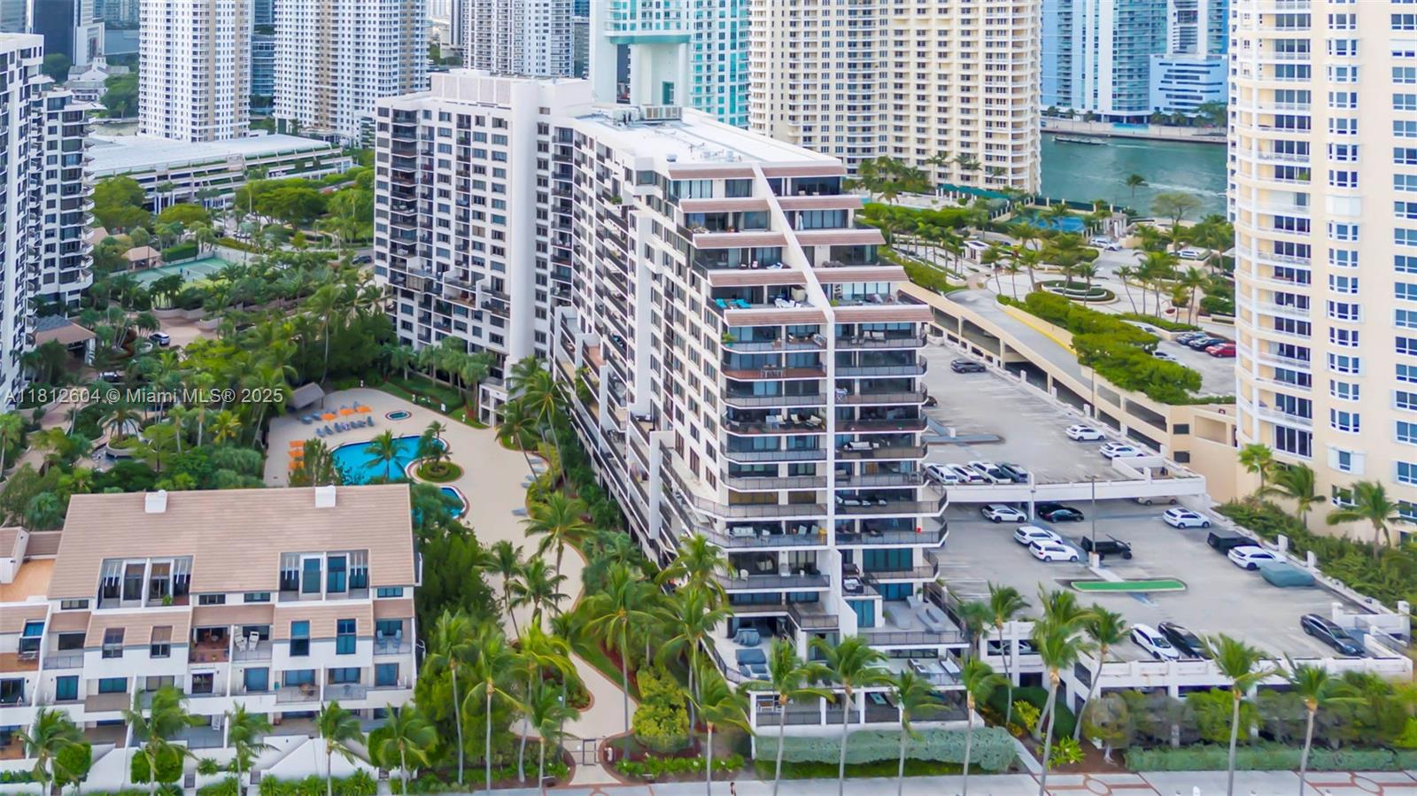 540 Brickell Key Dr 1809