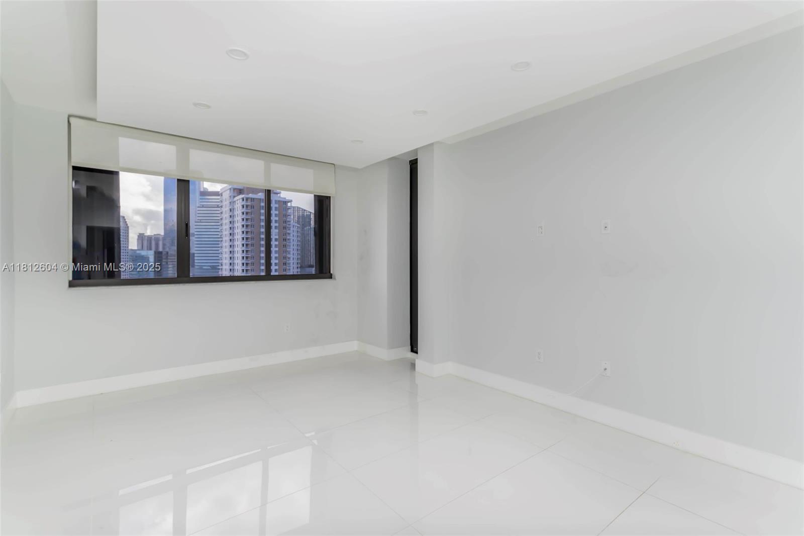 BRICKELL KEY II CONDO - Residential