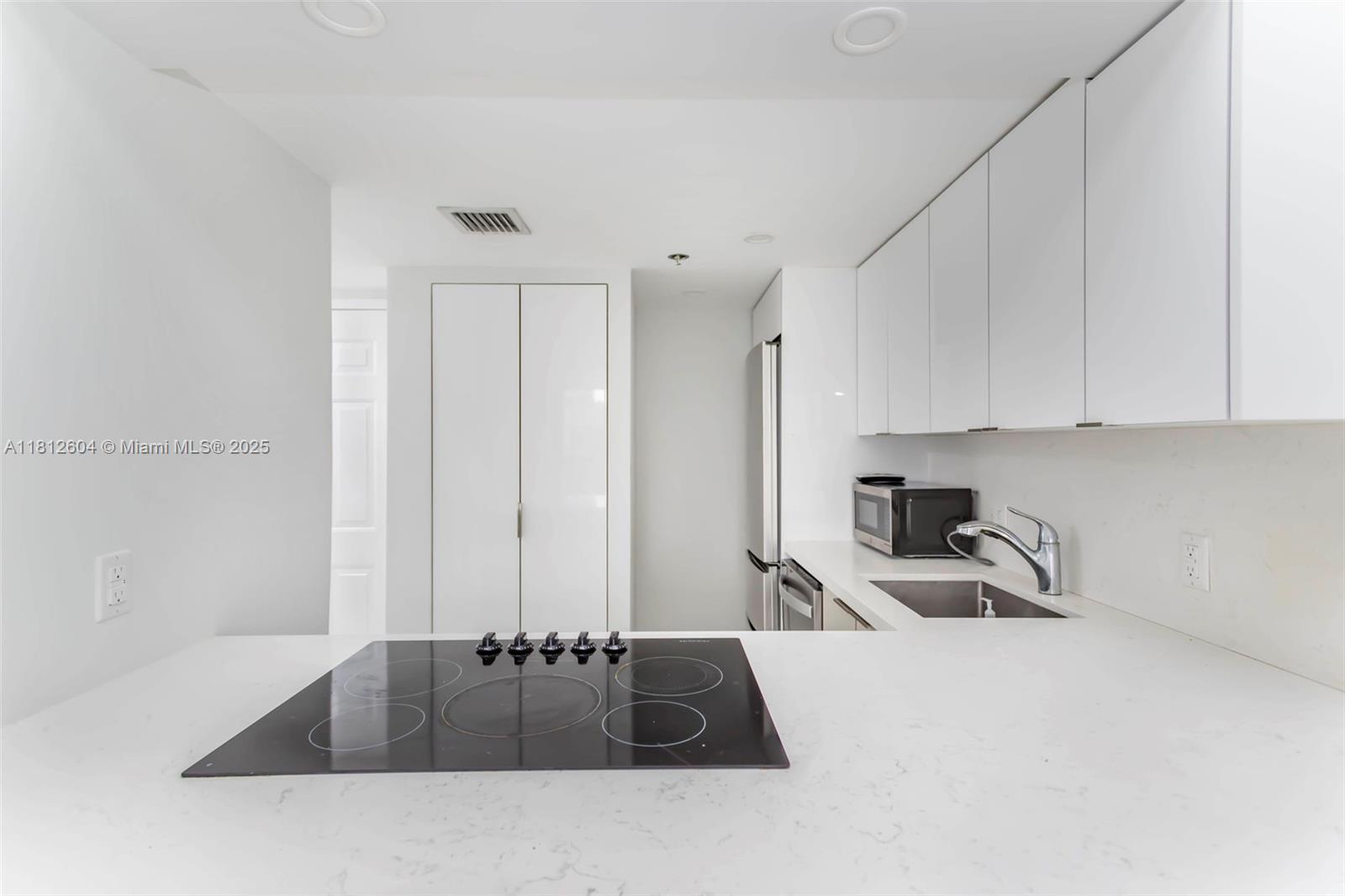 BRICKELL KEY II CONDO - Residential