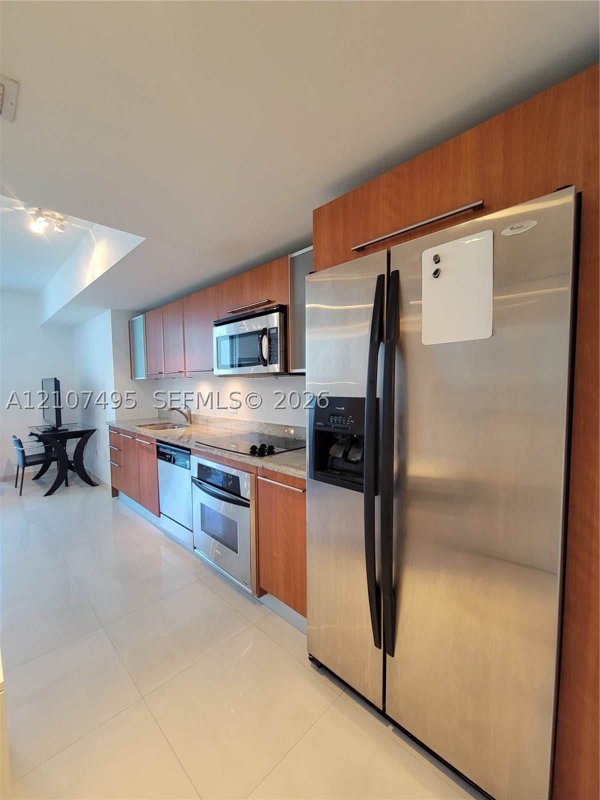 185 SW 7th St
