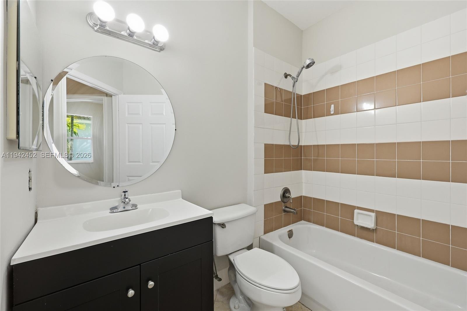 THOUSAND OAKS - Residential