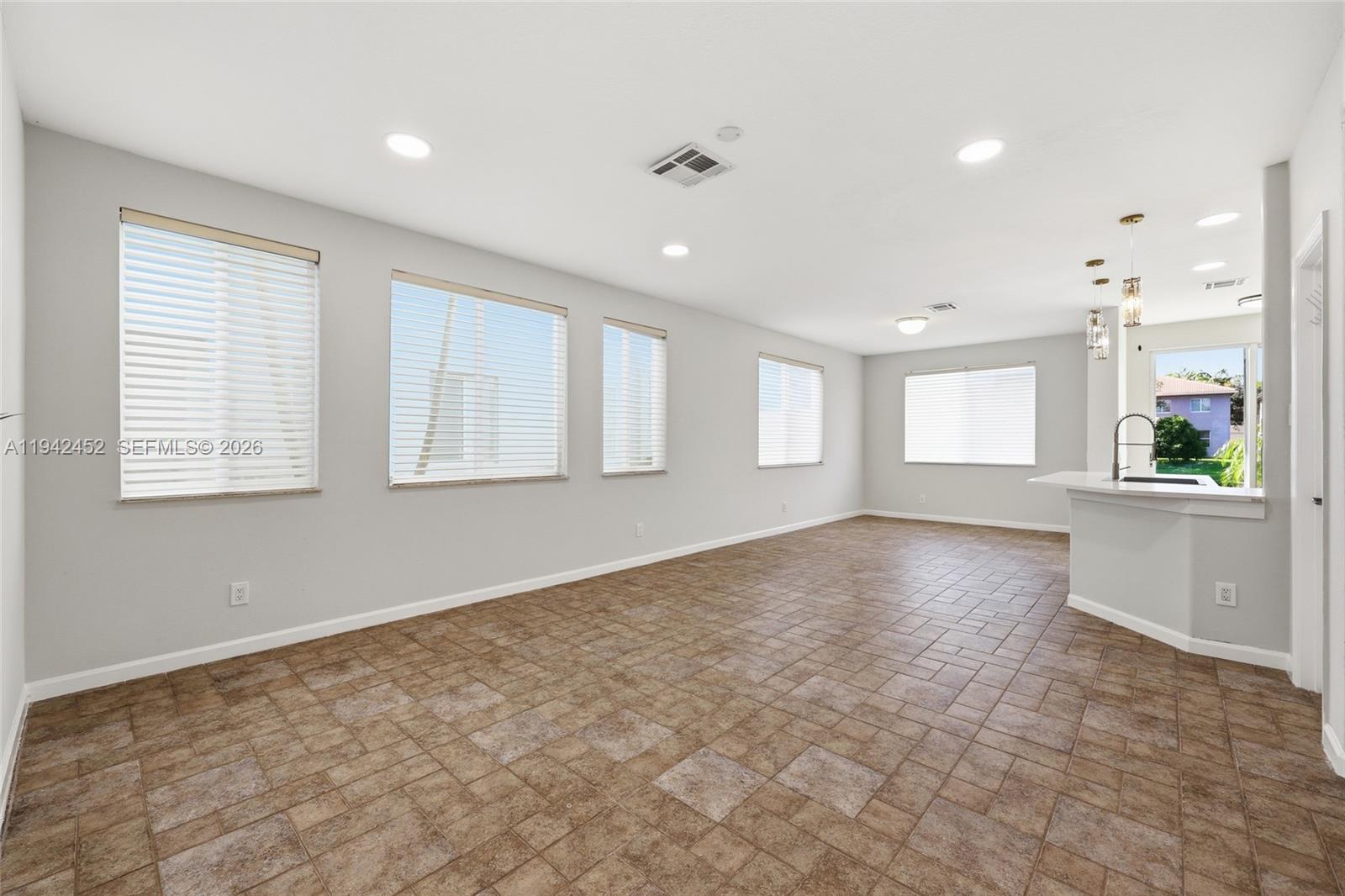 THOUSAND OAKS - Residential