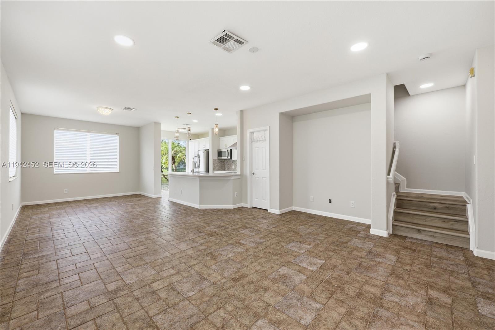 THOUSAND OAKS - Residential