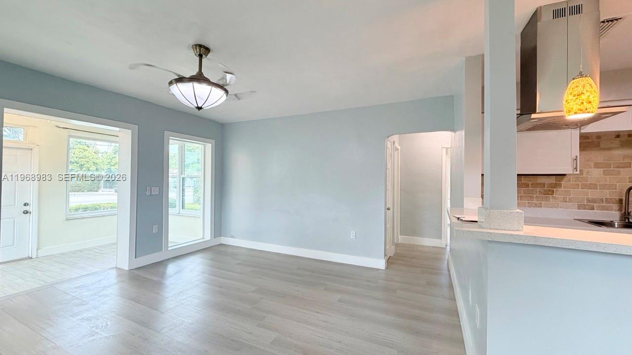 SHORES ESTATES - Residential Income