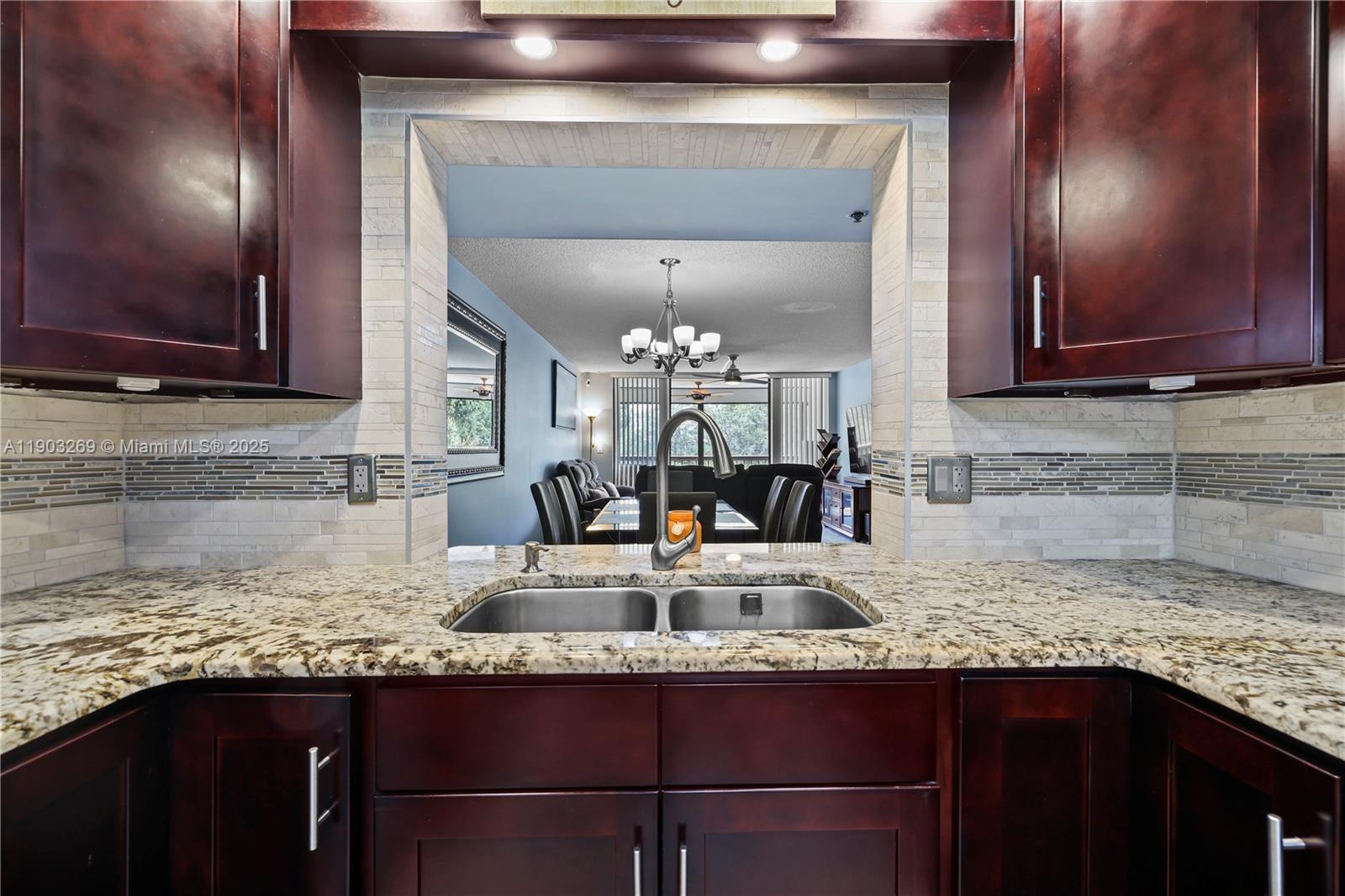 GLENS CONDO - Residential Lease