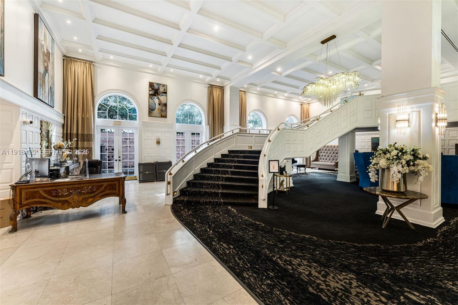 THE ALEXANDER CONDO - Residential