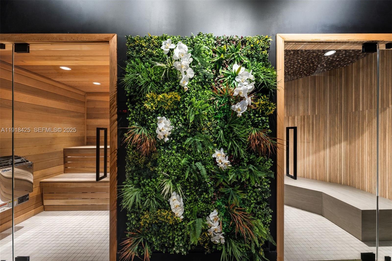 THE ALEXANDER CONDO - Residential