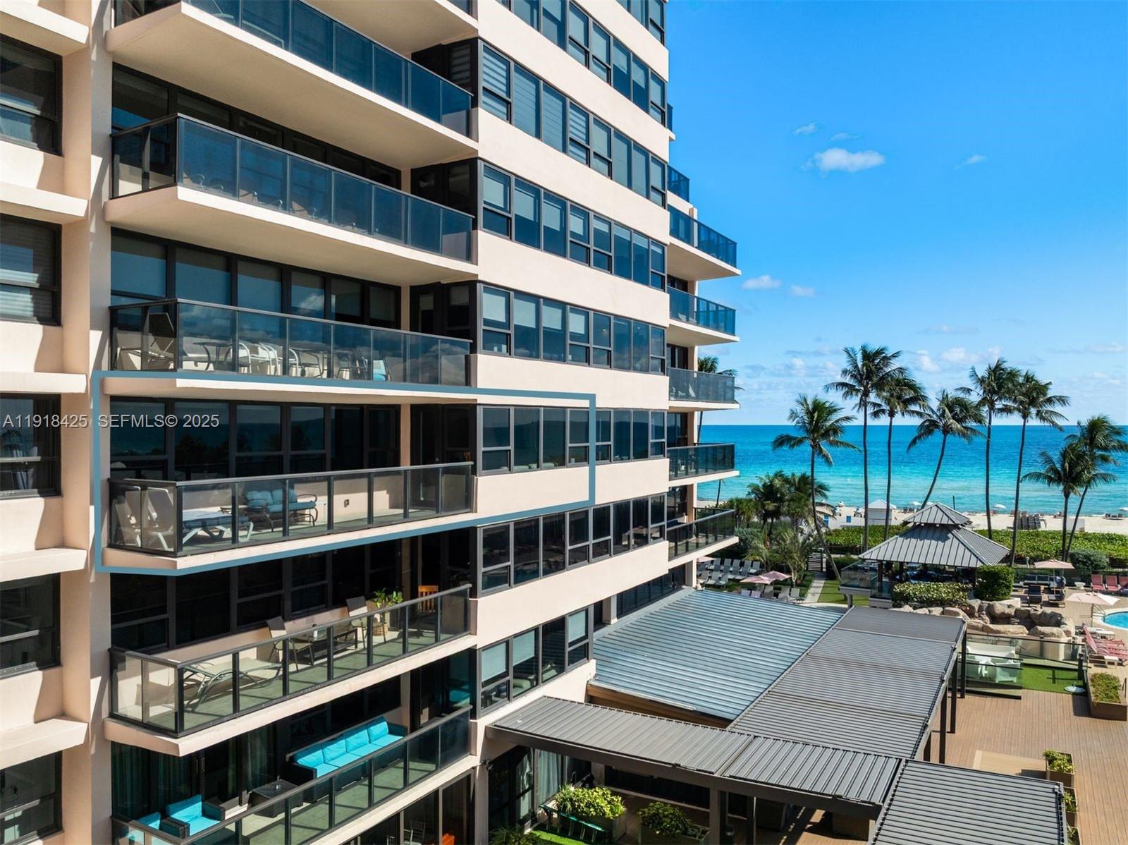 THE ALEXANDER CONDO - Residential