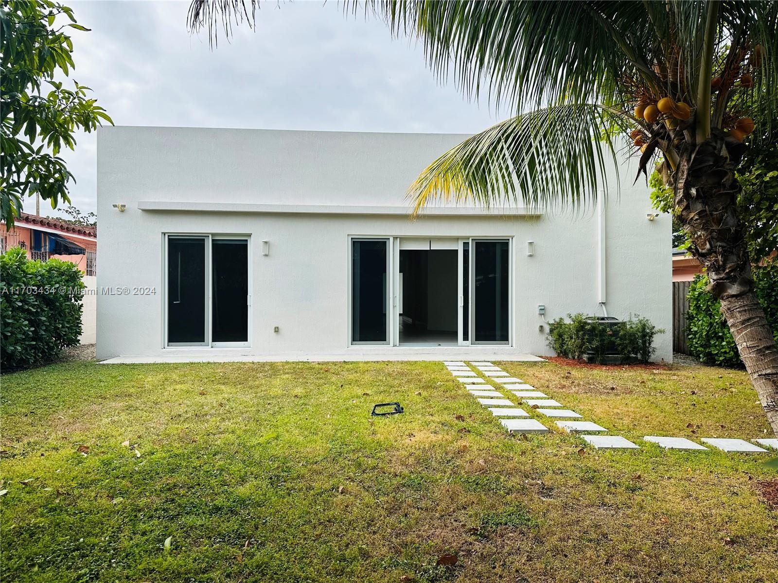 SILVER BLUFF GARDENS - Residential