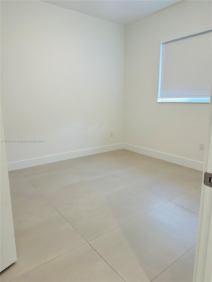 SILVER BLUFF GARDENS - Residential