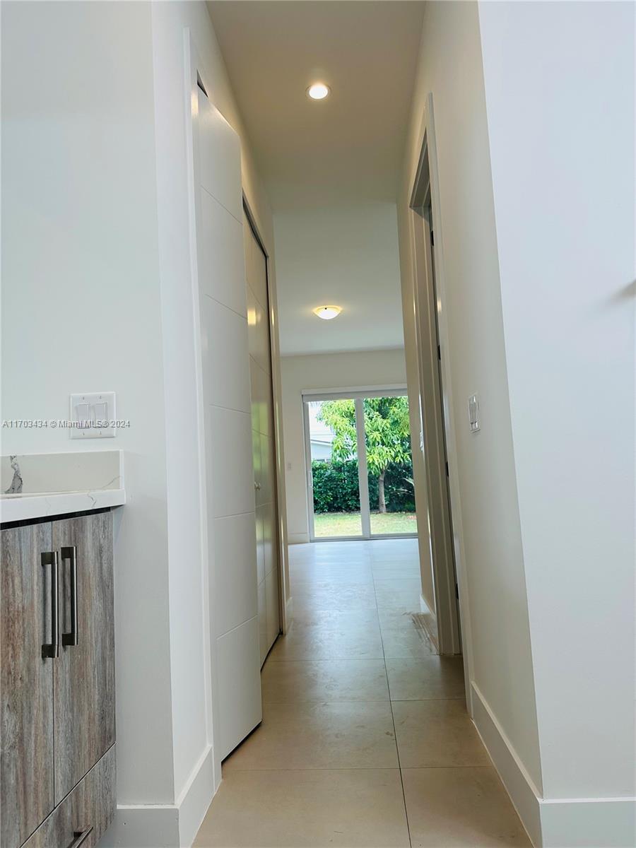 SILVER BLUFF GARDENS - Residential