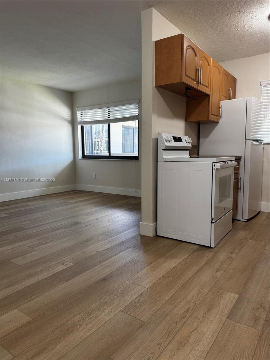 FLA FRUIT LAND CO SUB - Residential Lease
