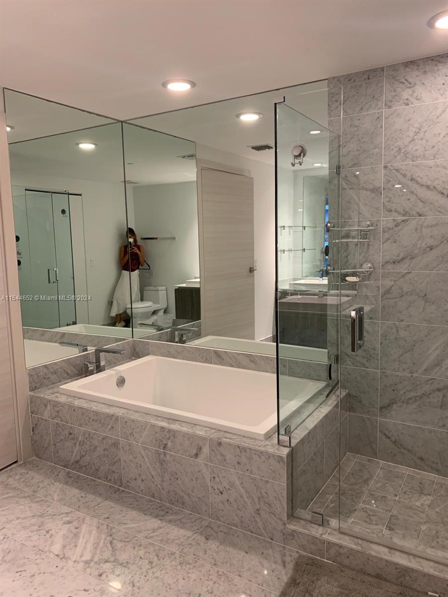 801 SMA RESIDENCES CONDO - Residential Lease