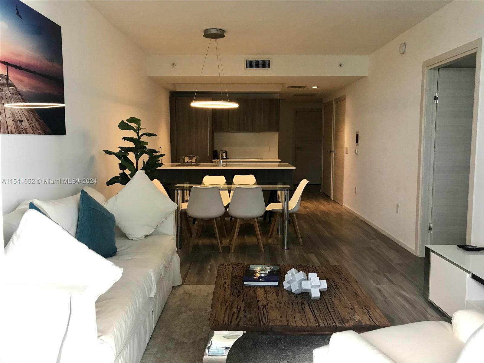 801 SMA RESIDENCES CONDO - Residential Lease