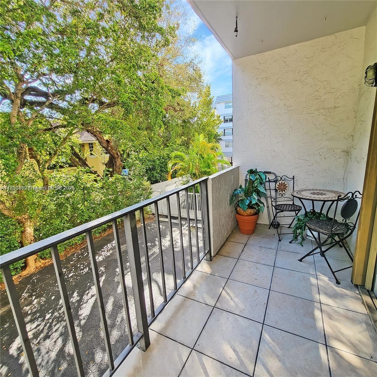 SOUTH SHORE CONDO - Residential