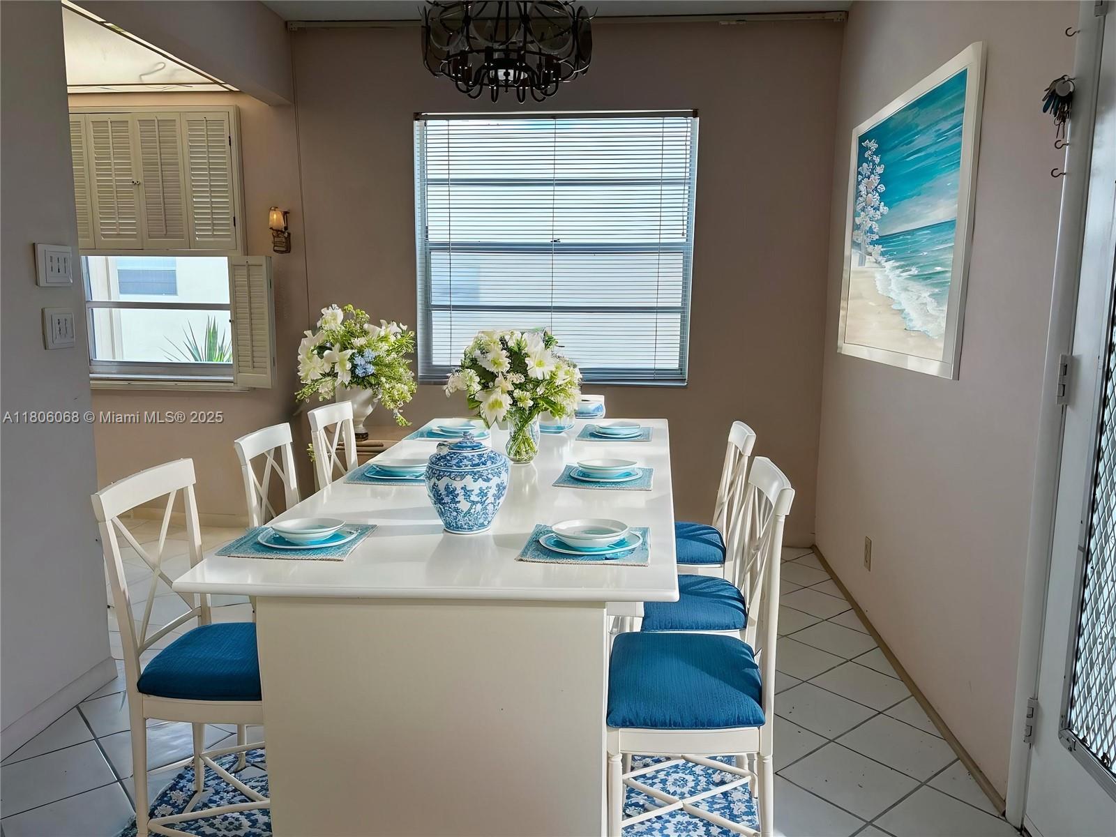 KINGS POINT BURGUNDY COND - Residential