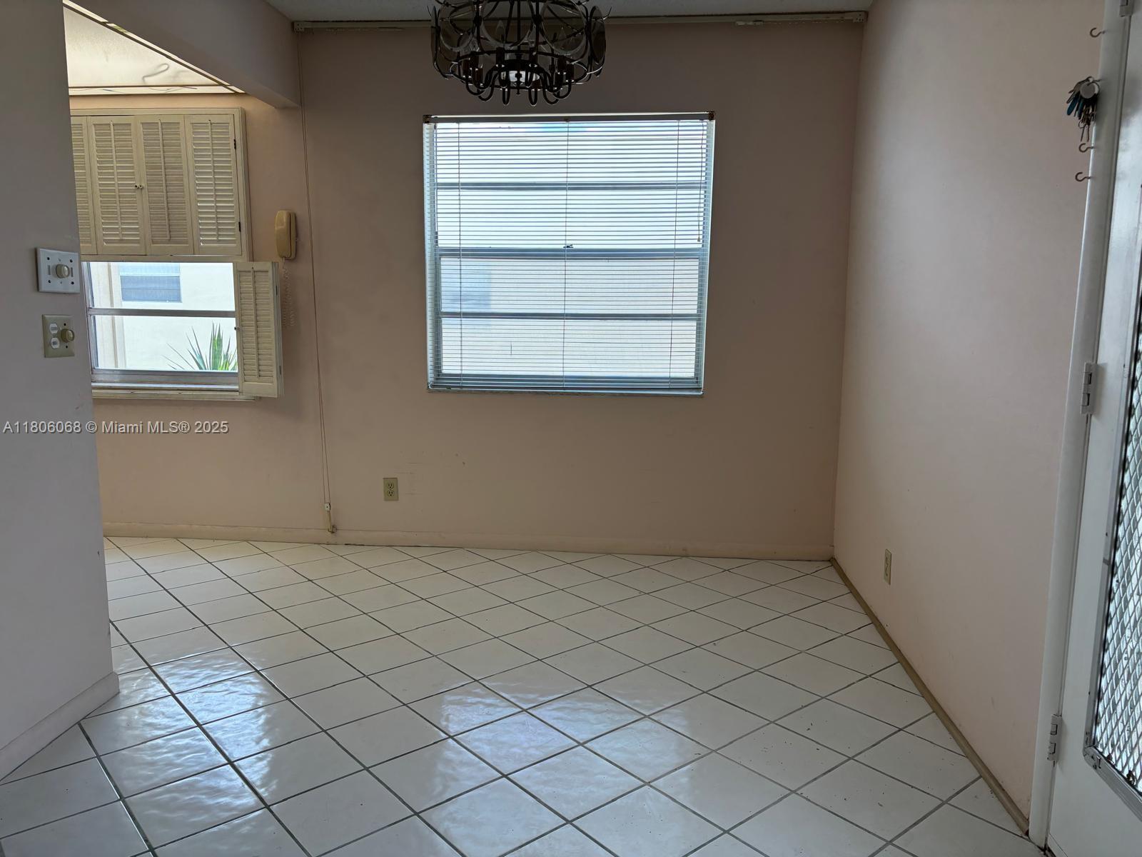 KINGS POINT BURGUNDY COND - Residential