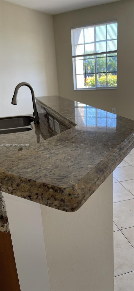 MARSH HARBOUR - Residential