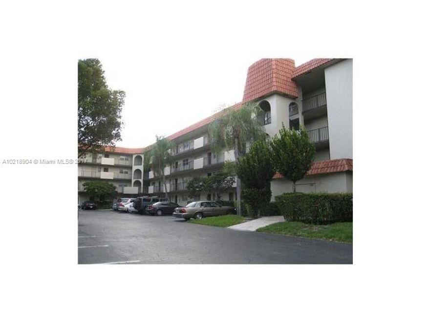 Cozy penthouse condo with amazing golf view. Secure gate complex w/ 24 hrs security. Water and cable included in rent. association criteria min of 675 credit score and min 37.5k income/annum. bathroom vanities and light fixtures will be updated