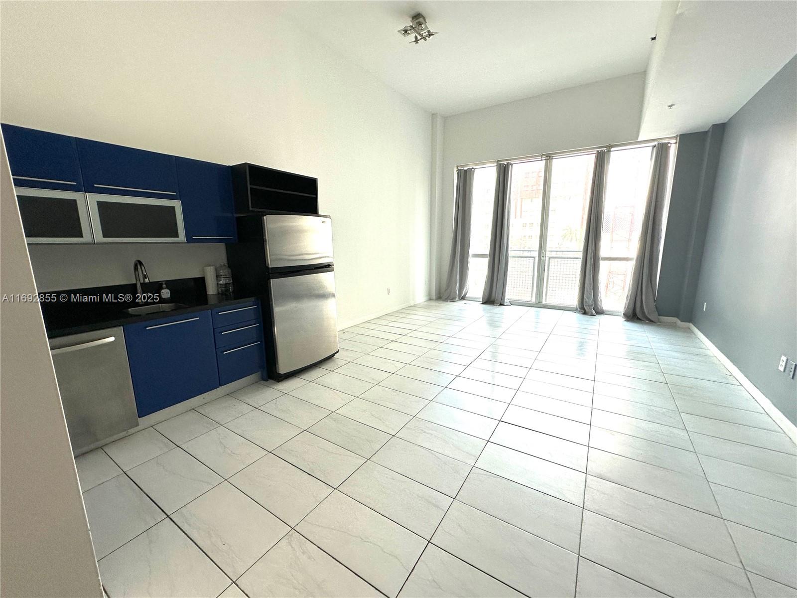 Rental Property at 244 Biscayne Blvd 243, Miami, Broward County, Florida - Bathrooms: 1  - $2,000 MO.