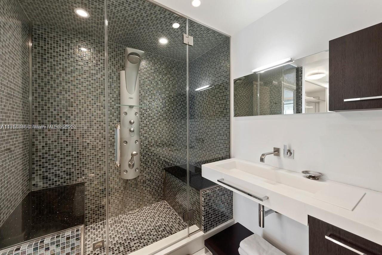 TEN MUSEUM PK RESIDENTIAL - Residential