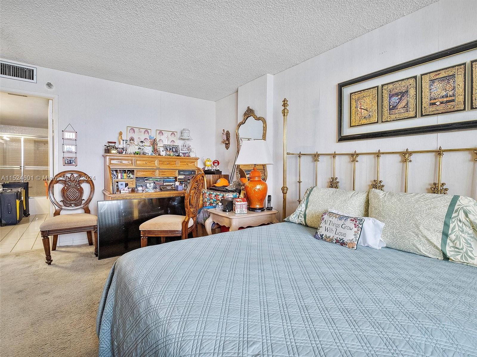 WINSTON TOWERS 700 CONDO - Residential