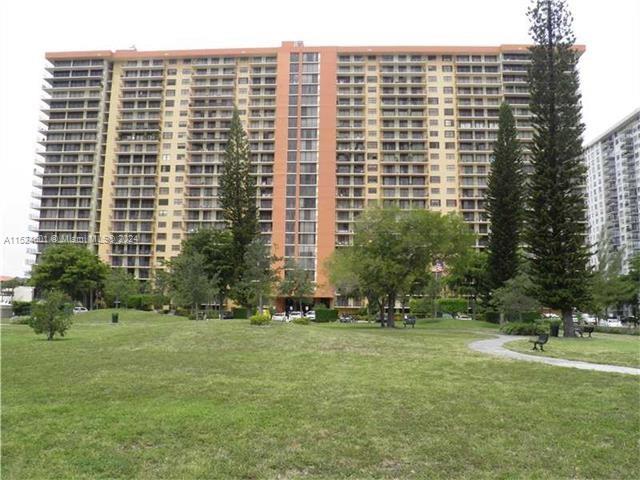 290 174th St St 1809, Sunny Isles Beach, Miami-Dade County, Florida - 3 Bedrooms  
3 Bathrooms - 