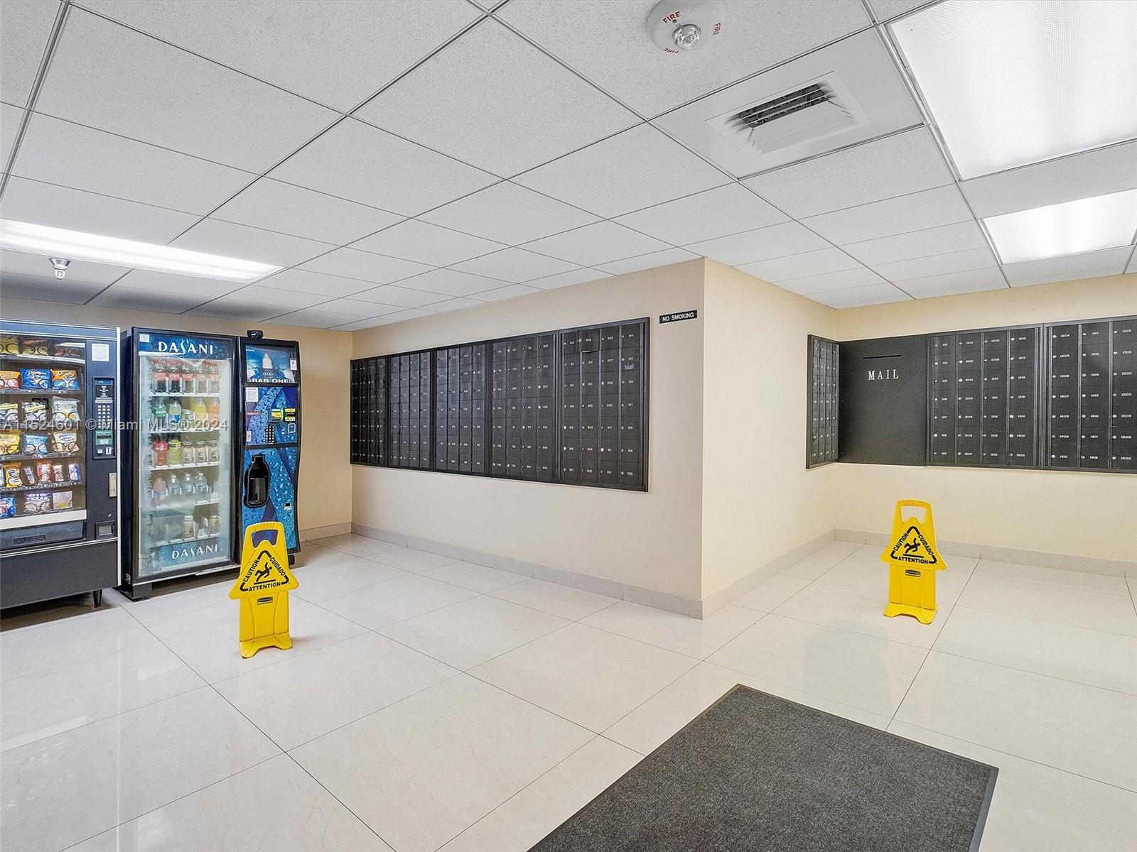 WINSTON TOWERS 700 CONDO - Residential