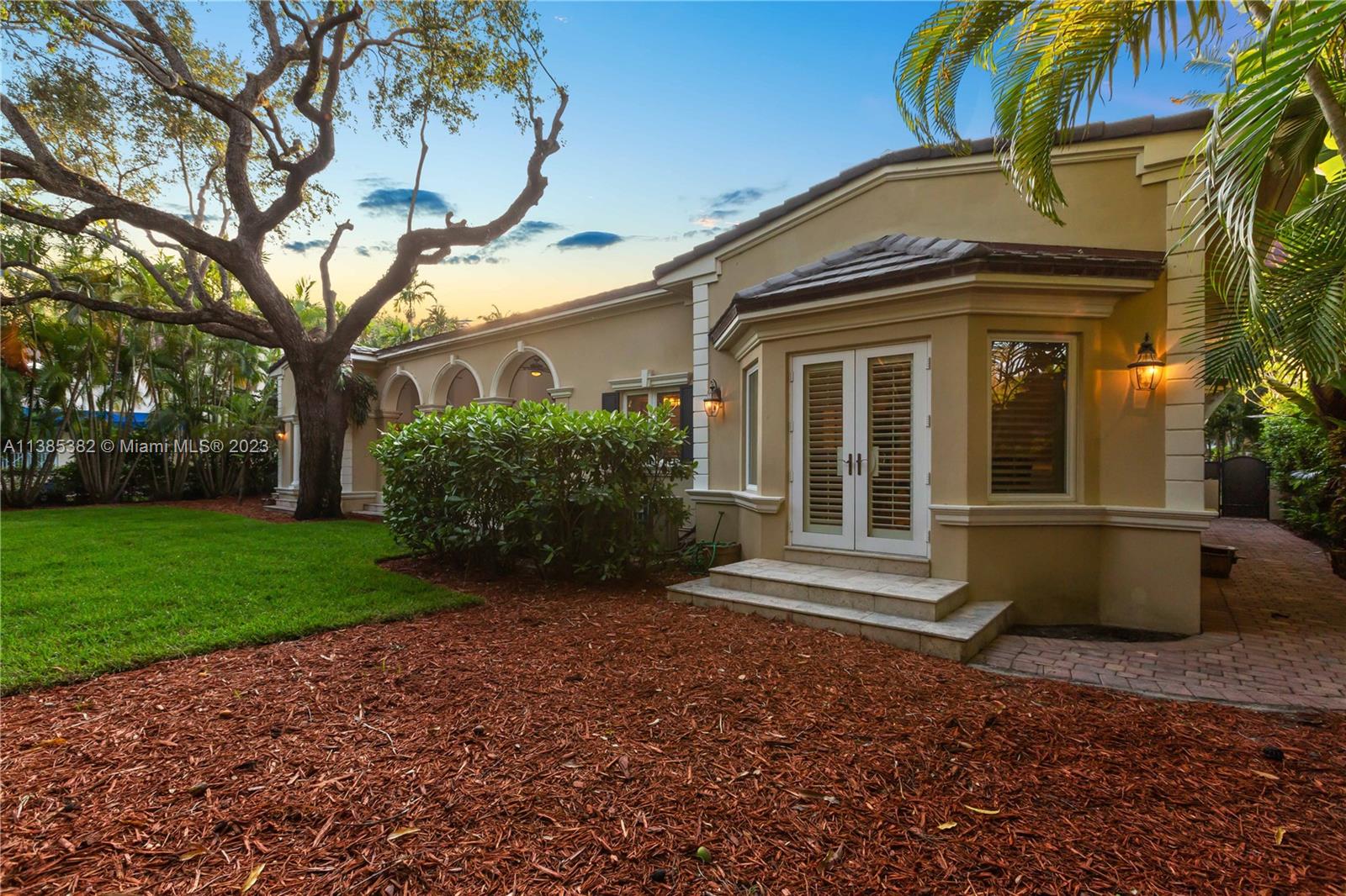 CORAL GABLES RIVIERA SEC - Residential