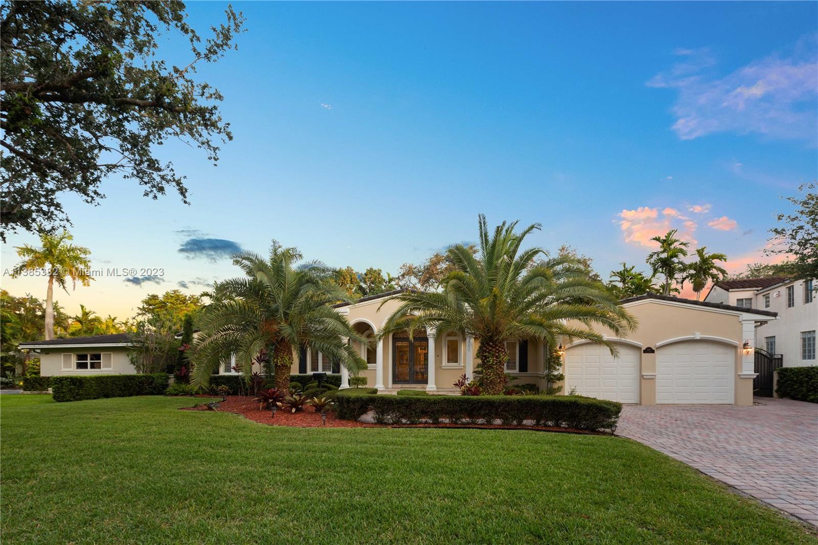 CORAL GABLES RIVIERA SEC - Residential