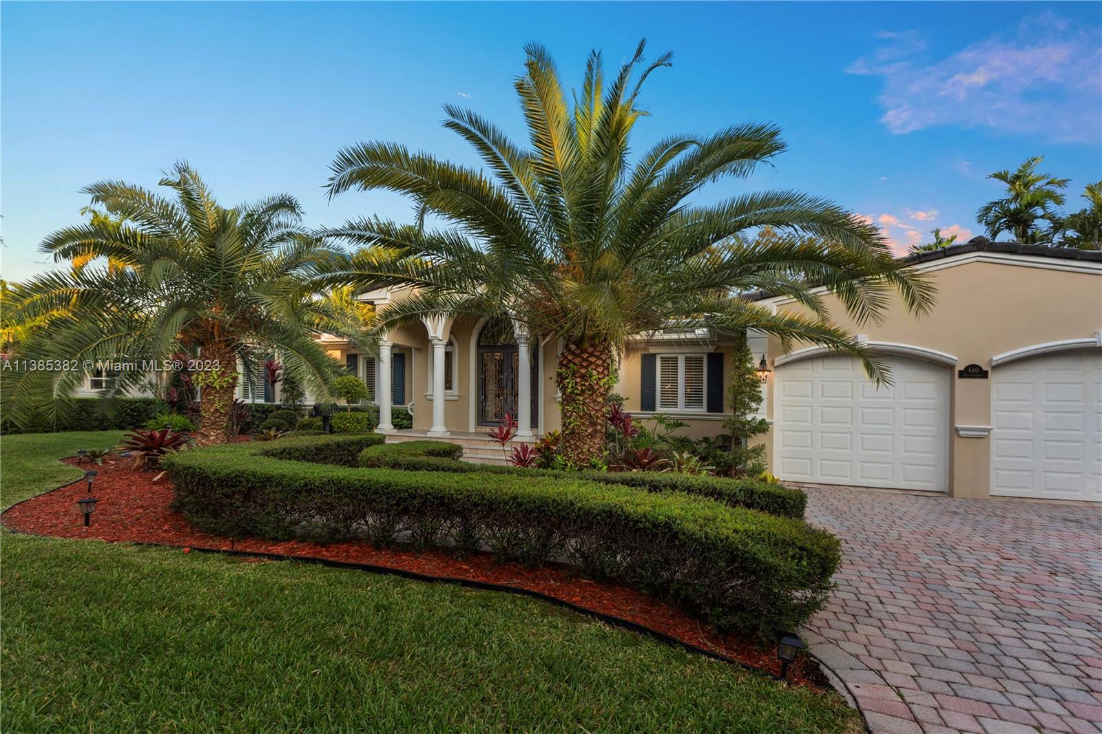 CORAL GABLES RIVIERA SEC - Residential