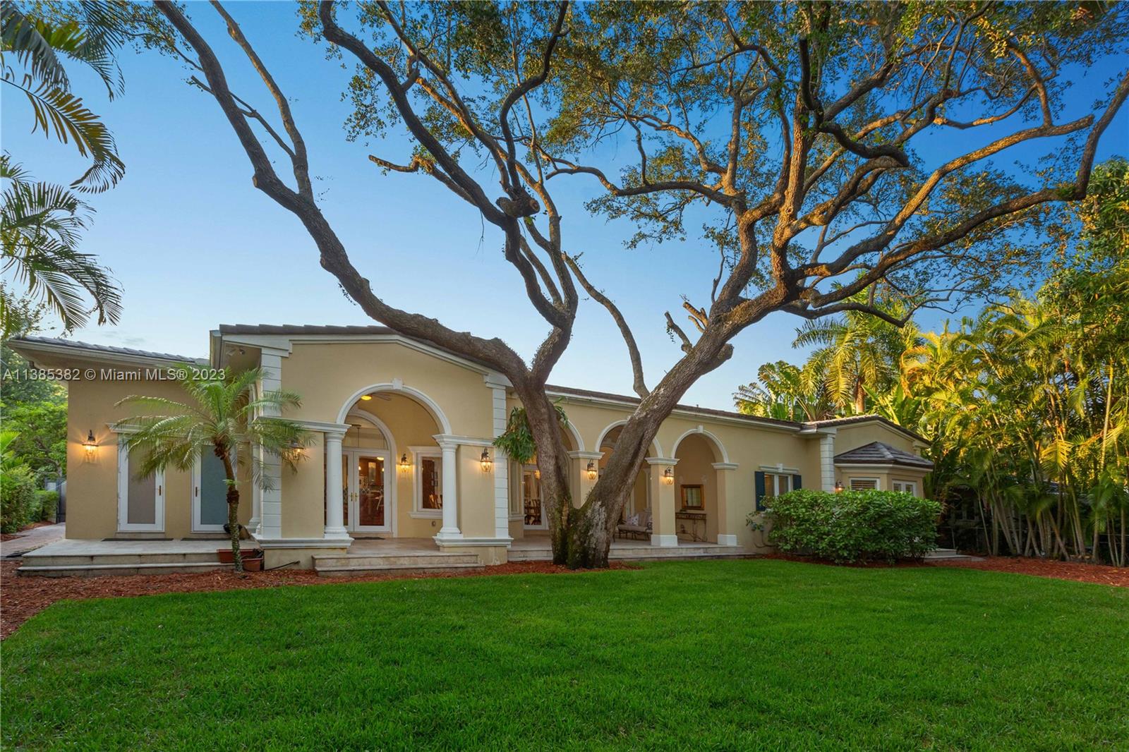 CORAL GABLES RIVIERA SEC - Residential