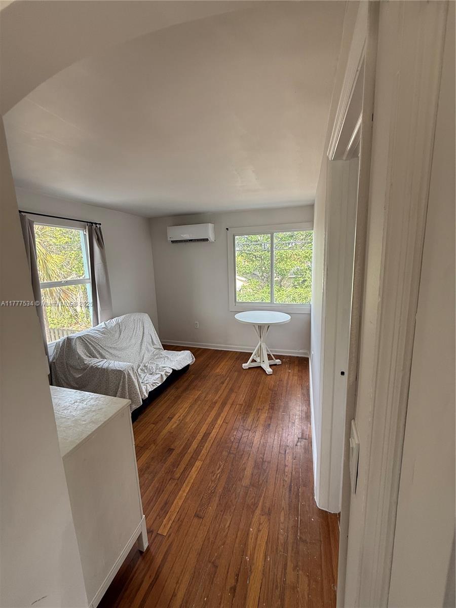 LAKE WORTH TOWN OF - Residential Lease