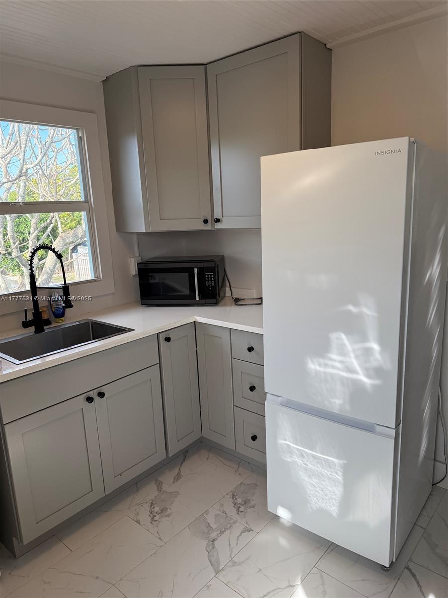 LAKE WORTH TOWN OF - Residential Lease