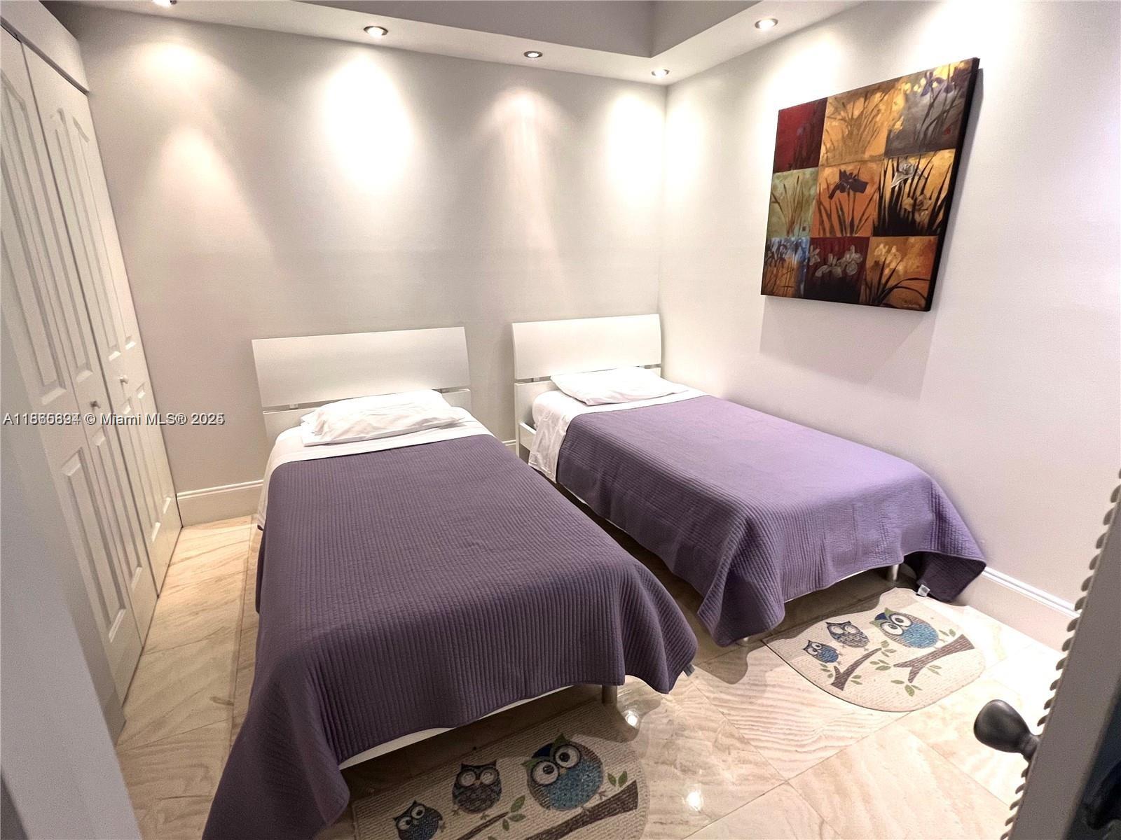 BEACH CLUB TWO CONDO - Residential Lease