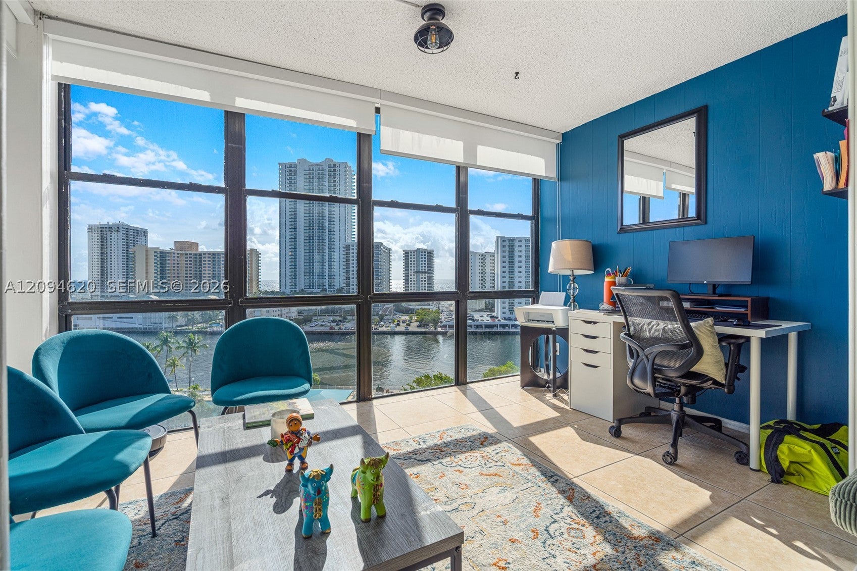 800 Parkview Dr 1006
