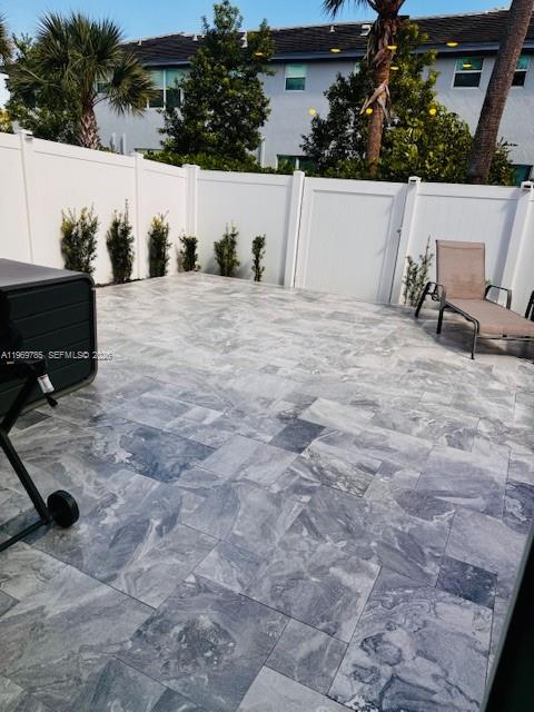 CRYSTAL LAKE 1ST SEC - Residential